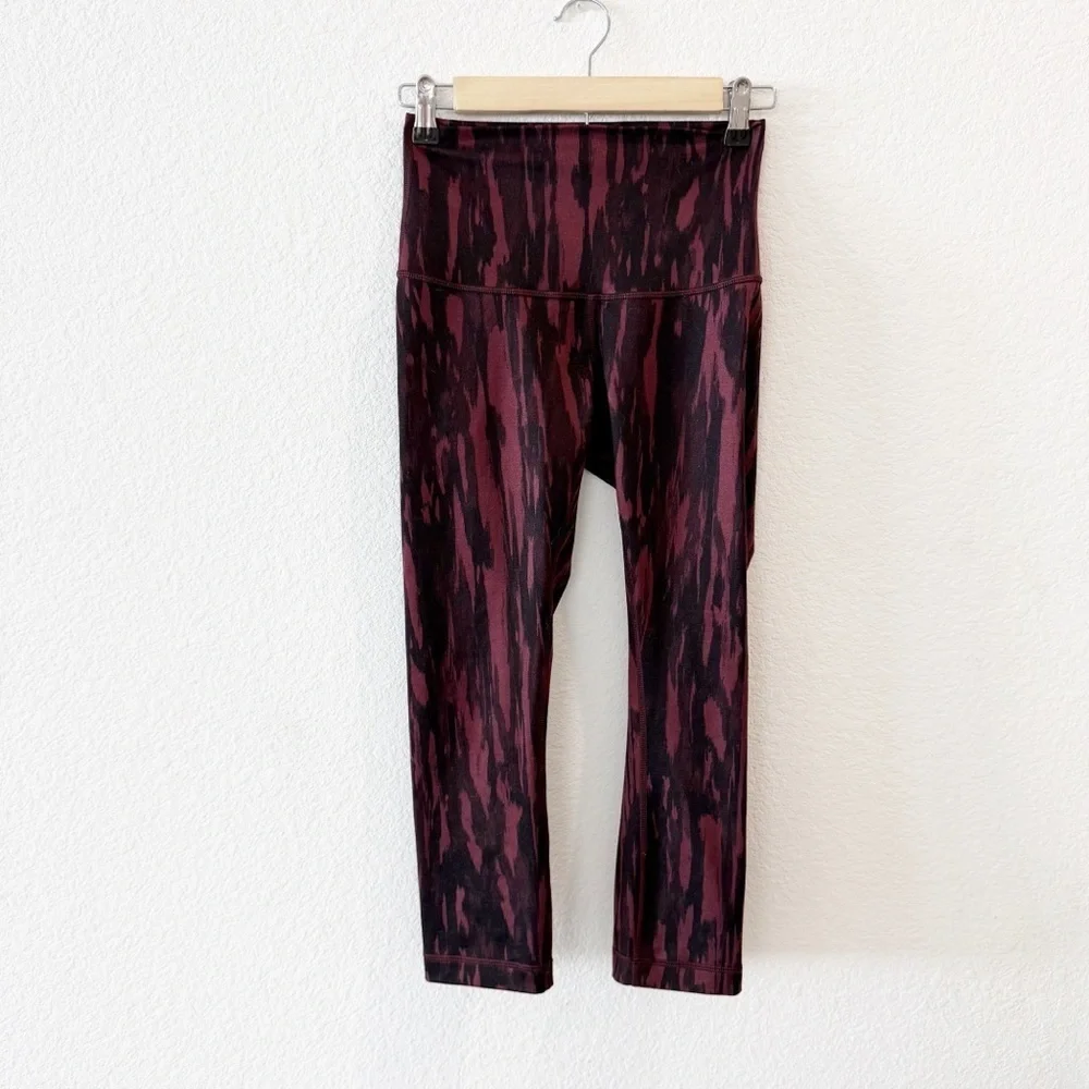 Lululemon- Wunder Under High Rise Crop * Full-On Luon